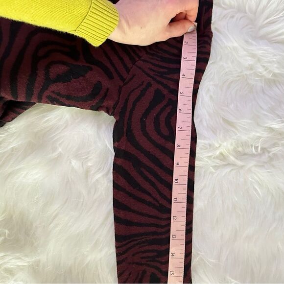 ɢᴜᴄ ᴛᴇᴅ ʙᴀᴋᴇʀ ᴛɪɢᴇʀ ꜱᴛʀɪᴘᴇꜱ ʟᴏɴɢ ꜱʟᴇᴇᴠᴇ ᴘᴜʟʟᴏᴠᴇʀ ᴄᴀʀᴅɪɢᴀɴ ᴄʀᴏᴘ ꜱᴡᴇᴀᴛᴇʀ - Picture 9 of 13